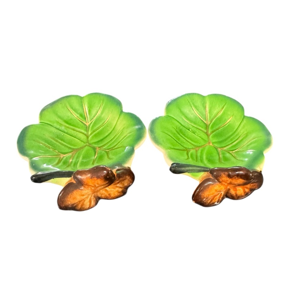 Pair of Vintage Japan 3.5" Gold Trim Ceramic Cloverleaf Soy Sauce Wasabi Dishes